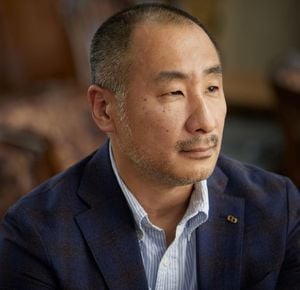 001_maruni_Hiroshi Yamanaka_2023_square.jpg